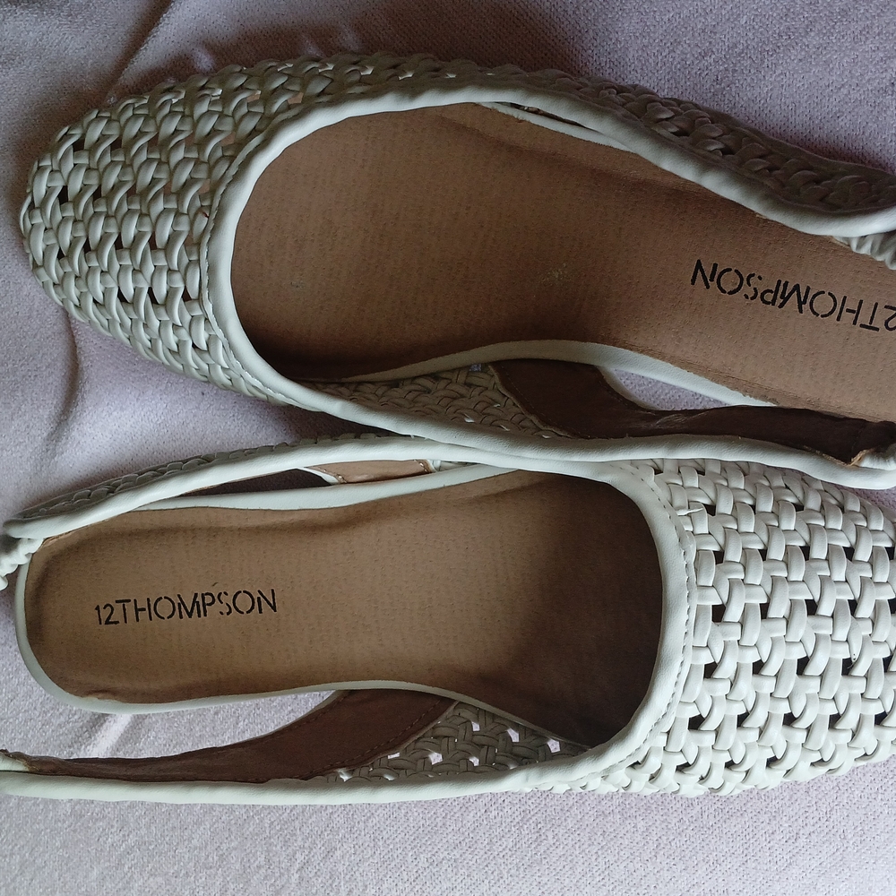 Thompson Women's White Woven Flats